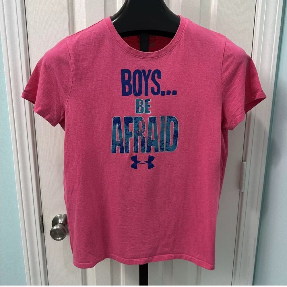 Under Armour Girl’s Size Youth XL Pink Boys… Be Afraid Short Sleeve T-shirt